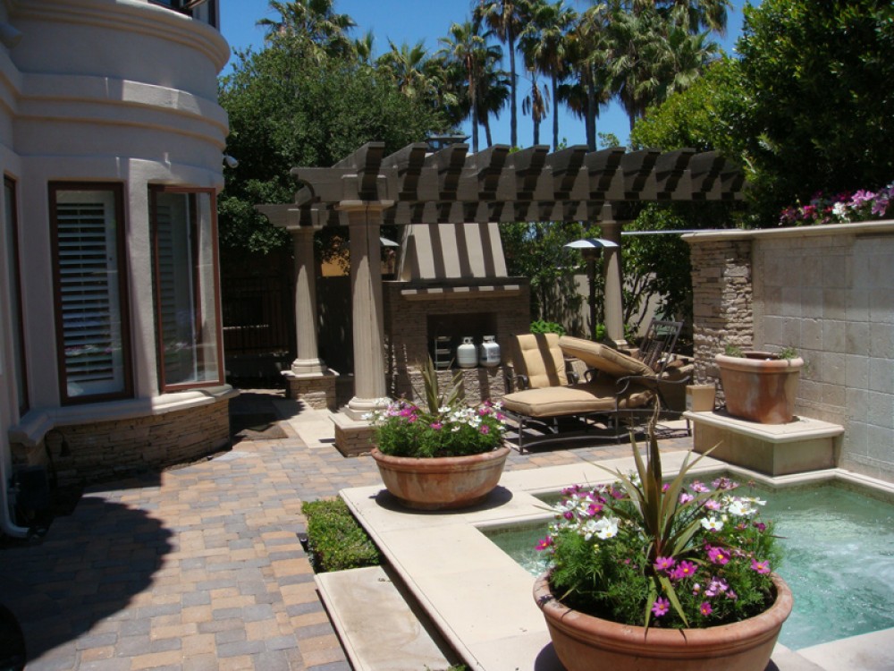 Photo By Paver Pros Plus. Backyard-patio-paver-remodel