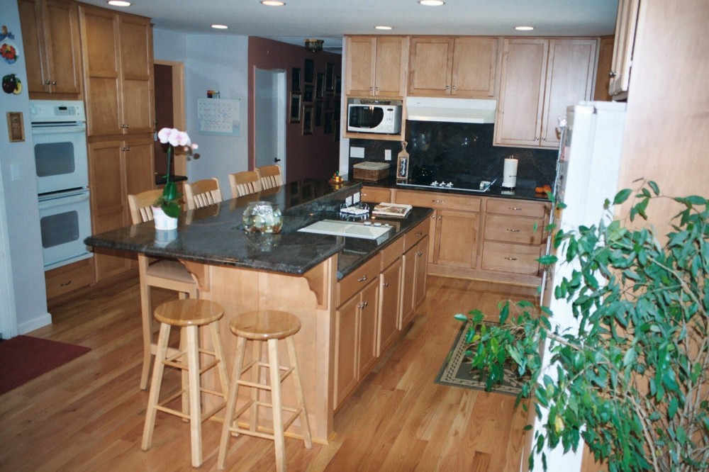 Photo By The Kitchen Crafter. Kitchen With Island