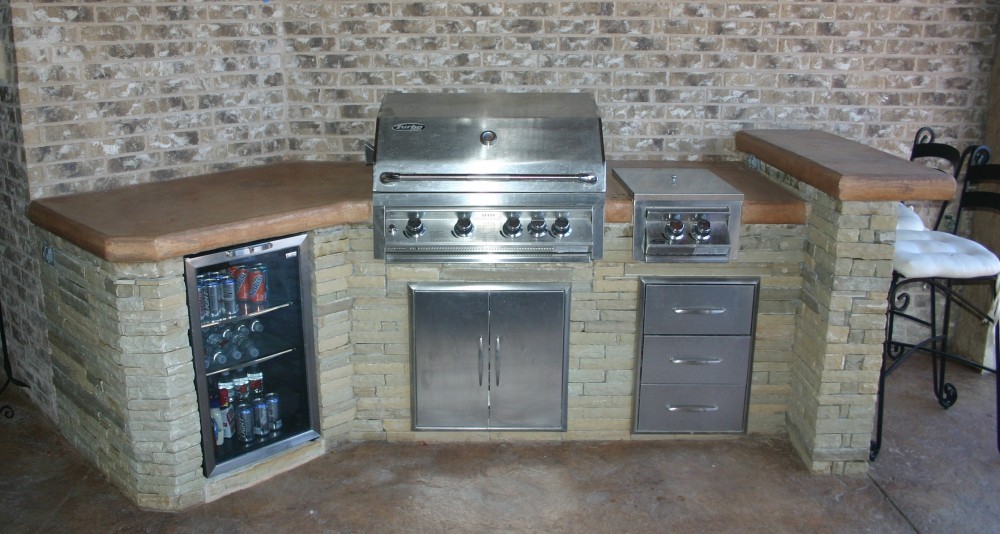 Photo By Gold Medal Pools & Outdoor Living. Outdoor Kitchens