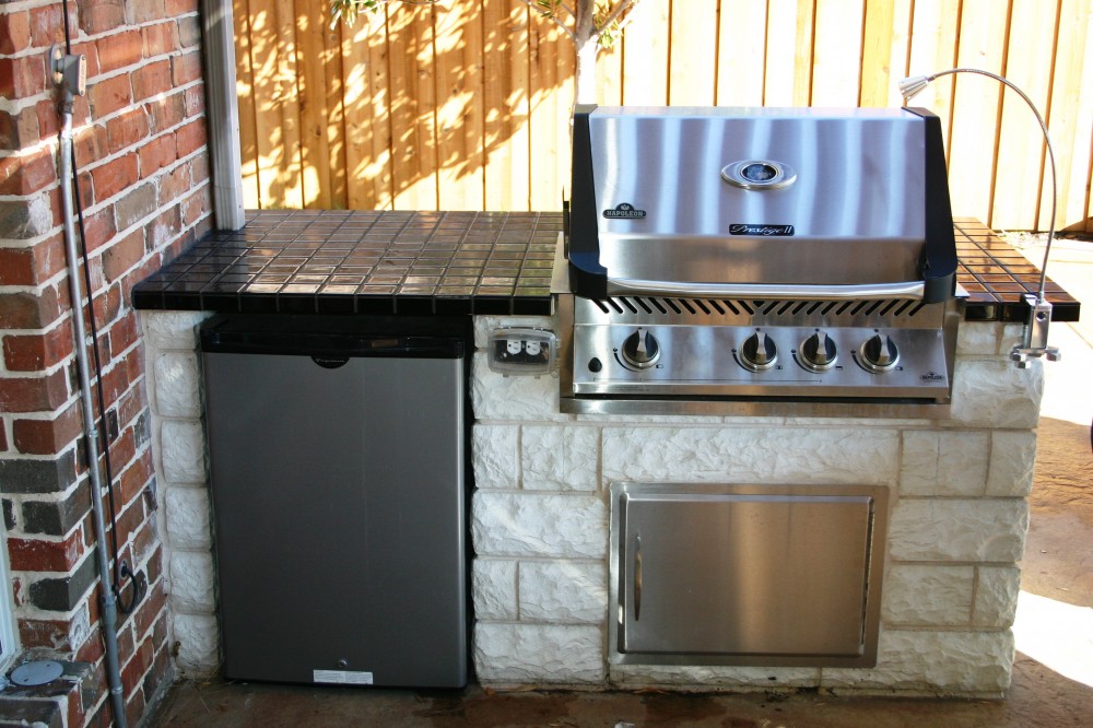 Photo By Gold Medal Pools & Outdoor Living. Outdoor Kitchens