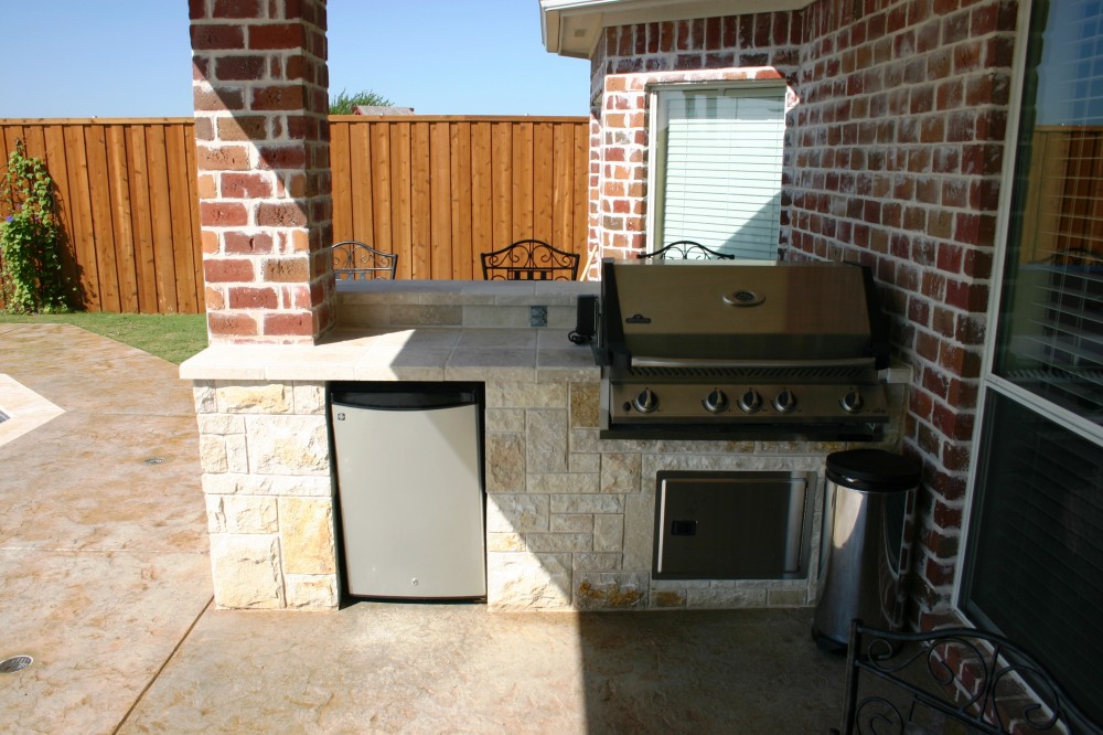 Photo By Gold Medal Pools & Outdoor Living. Outdoor Kitchens